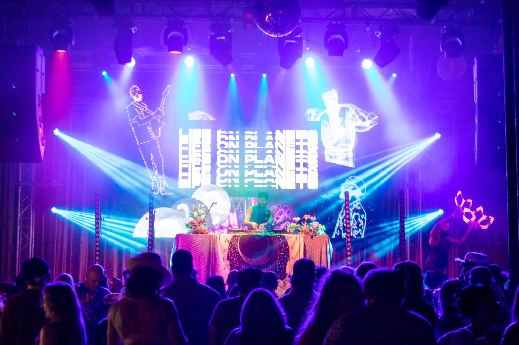 Visual Memories: Life on Planets, TROPO,&nbsp;NOZU